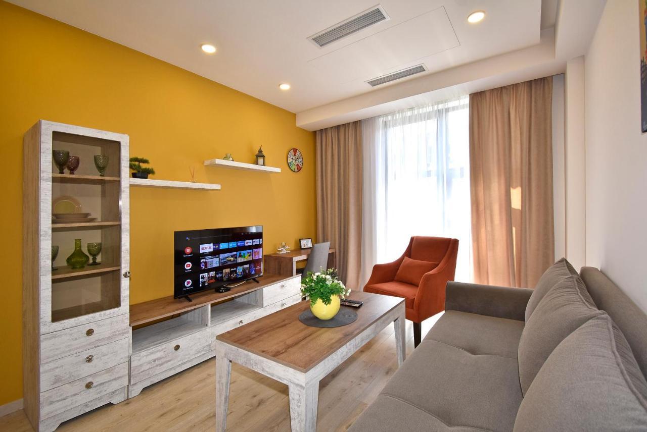 Home4You Apartments On Koghbatsi Erivan Dış mekan fotoğraf