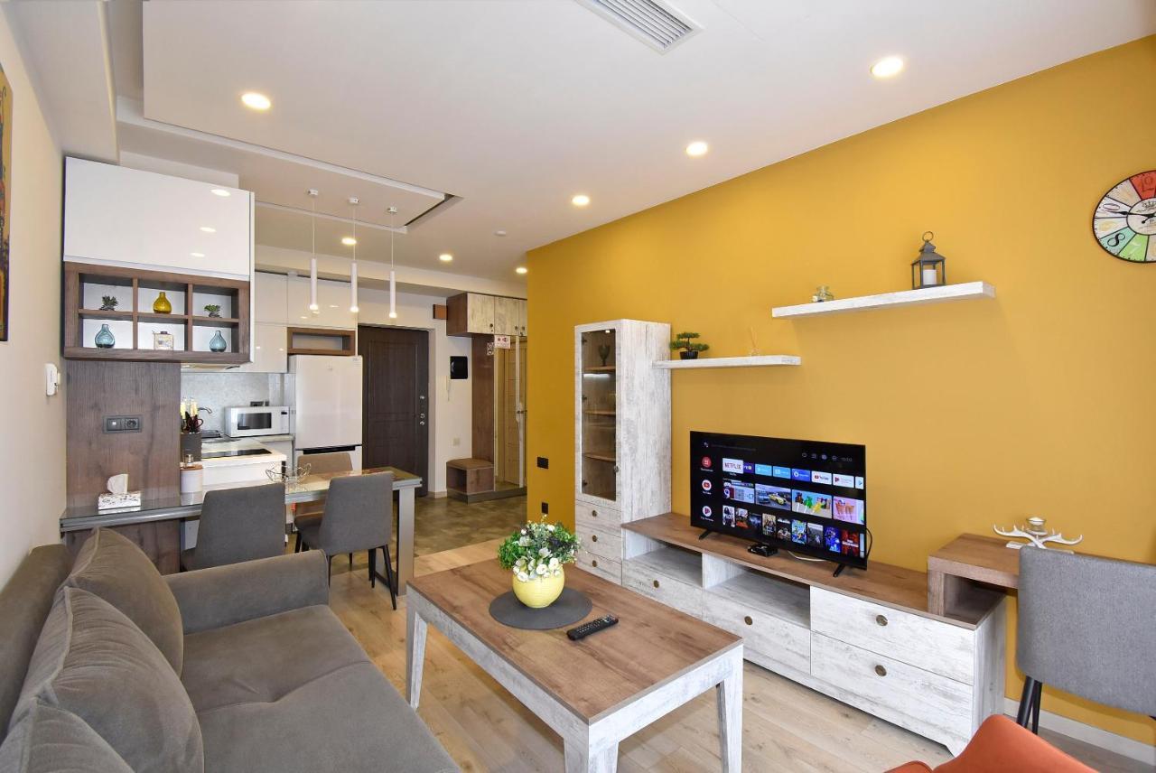 Home4You Apartments On Koghbatsi Erivan Dış mekan fotoğraf