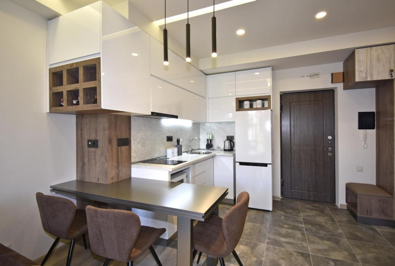 Home4You Apartments On Koghbatsi Erivan Dış mekan fotoğraf